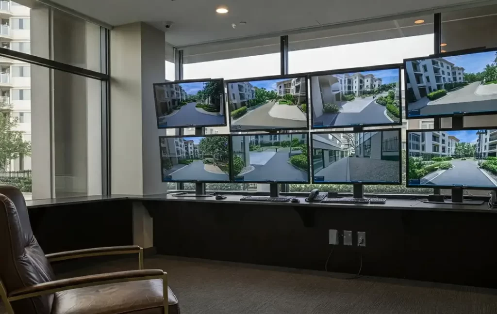 sala de monitoramento de um condominio